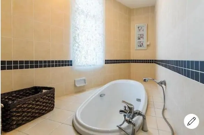 Duplex Apartment In Bukit Bintang For Rent Куала-Лумпур